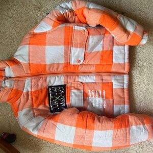 Urban Outfitters Orange and White Graphic Shirt Size M